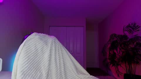 Olivia Owens online show from 02-07-25, 09:05