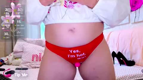 Snapshot of oliviaparadise chatting on 06-03-26, 12:30 oliviaparadise online show from 06-03-26, 12:30