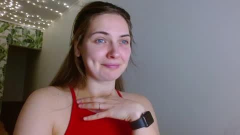 Olivia online show from 01-17-25, 05:32