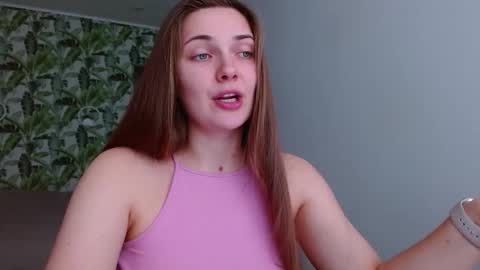 Olivia online show from 11-19-25, 06:35