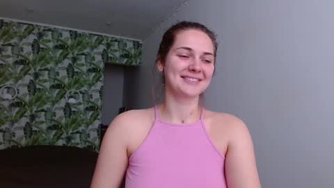 Olivia online show from 11-20-25, 06:02