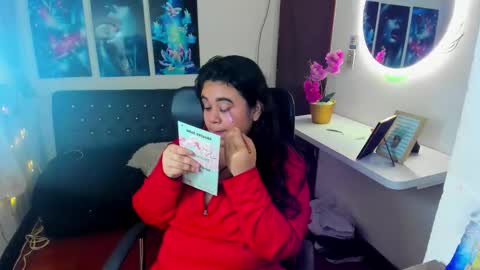 oliviia_cute online show from 11-05-25, 05:07