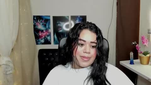 oliviia_cute online show from 11-21-25, 05:39