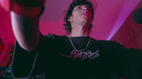     online show from 10-28-25, 12:14