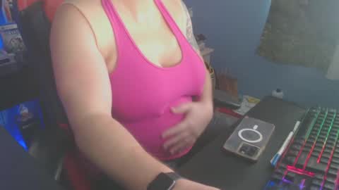 Snapshot of olorlando321 chatting on 01-28-25, 03:04 Dani Pregna online show from 01-28-25, 03:04