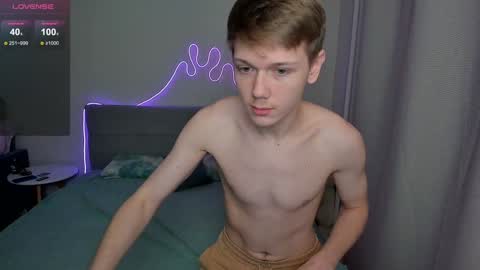 Snapshot of olvr_zoolander chatting on 01-15-25, 10:13 Oliver and Mira online show from 01-15-25, 10:13