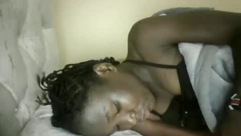 Snapshot of olwami4 chatting on 06-10-26, 12:11 olwami4 online show from 06-10-26, 12:11