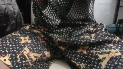 OlySantos online show from 04-20-26, 10:07