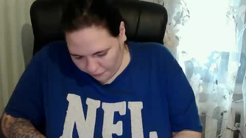 OlyaAndNetty online show from 10-23-25, 12:37