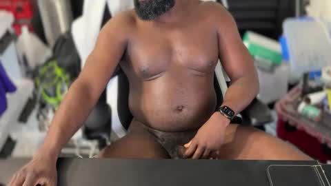 Snapshot of omarrblaque chatting on 11-25-25, 07:03 omarrblaque online show from 11-25-25, 07:03