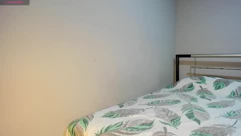 Violette online show from 11-15-25, 04:14