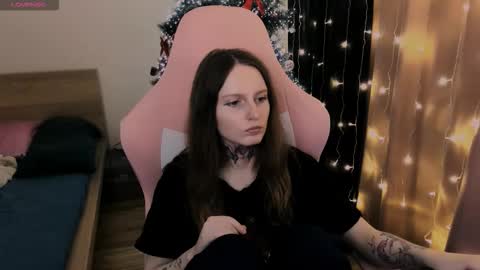 on_yxxx online show from 11-21-25, 08:40