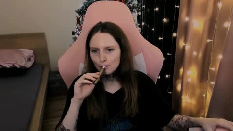 on_yxxx online show from 11-30-25, 07:07