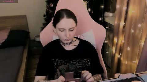 on_yxxx online show from 12-19-25, 07:32