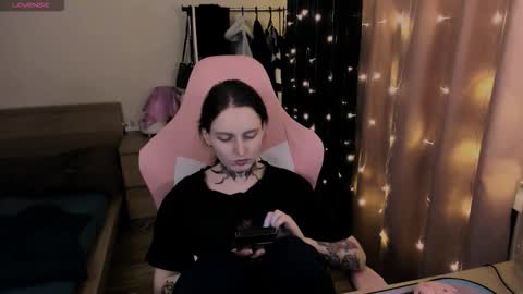 on_yxxx online show from 03-16-26, 06:12