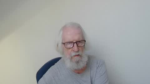 Somewhere over the rainbow online show from 09-19-25, 07:32