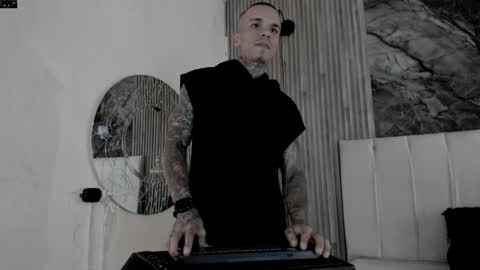     ... online show from 04-12-26, 07:30