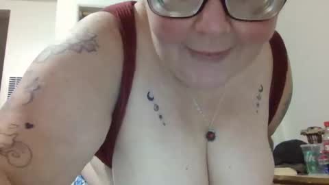 Pixie online show from 02-12-25, 06:40