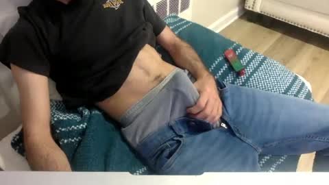 Snapshot of onehitwonder21 chatting on 06-19-26, 02:27 onehitwonder21 online show from 06-19-26, 02:27