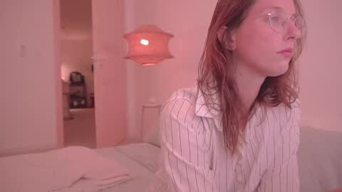 Snapshot of onelittlemermaid chatting on 10-04-25, 09:57 Ariel online show from 10-04-25, 09:57