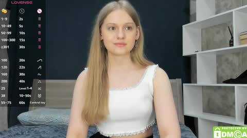 Snapshot of onelovelyalice chatting on 03-11-25, 09:26 onelovelyalice online show from 03-11-25, 09:26