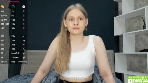 Snapshot of onelovelyalice chatting on 03-12-25, 12:31 onelovelyalice online show from 03-12-25, 12:31