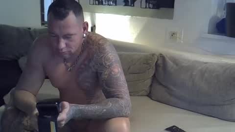 Snapshot of onepussycock chatting on 03-01-25, 09:40 .....mICha..... online show from 03-01-25, 09:40