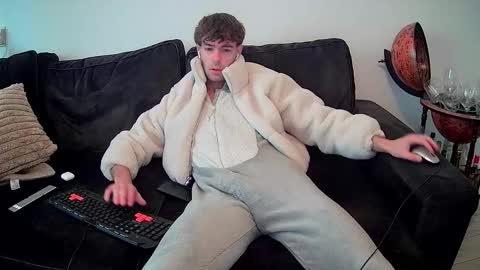 onesieboyx online show from 11-21-25, 09:52
