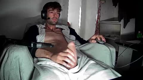 Snapshot of onesieboyx chatting on 07-06-26, 11:51 onesieboyx online show from 07-06-26, 11:51