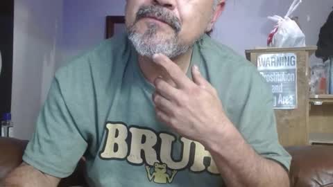 Snapshot of onewayallday chatting on 09-26-25, 06:23 onewaykenny online show from 09-26-25, 06:23