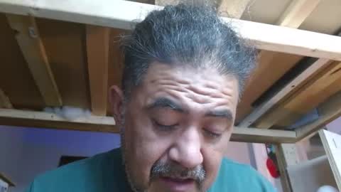 Snapshot of onewayallday chatting on 10-15-25, 10:37 onewaykenny online show from 10-15-25, 10:37