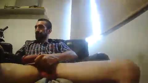 Snapshot of onfirebigman chatting on 02-25-25, 10:39 Giorgeo Armani online show from 02-25-25, 10:39