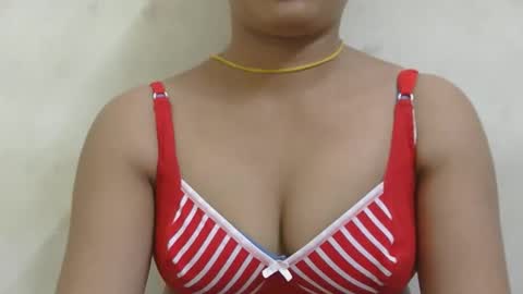Snapshot of only1honey chatting on 03-11-26, 12:44 Honey online show from 03-11-26, 12:44