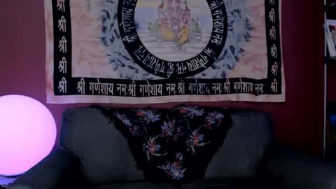 Snapshot of only1jtreasure chatting on 12-11-24, 11:43 Only1JTreasure online show from 12-11-24, 11:43