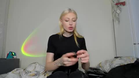 Snapshot of only_iva21 chatting on 11-04-25, 06:07 Iva online show from 11-04-25, 06:07