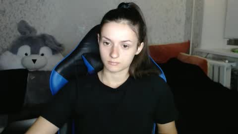 Snapshot of only_ubutterfly chatting on 11-06-25, 05:58 Amalia online show from 11-06-25, 05:58