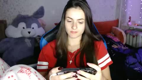 Snapshot of only_ubutterfly chatting on 11-22-25, 06:40 Amalia online show from 11-22-25, 06:40