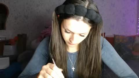 Snapshot of only_ubutterfly chatting on 12-17-25, 06:58 Amalia online show from 12-17-25, 06:58