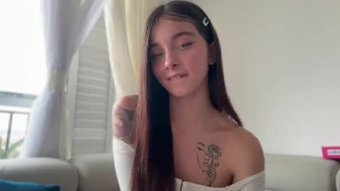 Sophia online show from 06-05-26, 10:04
