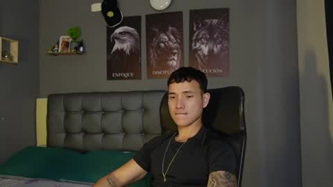 Snapshot of onyx_voss chatting on 07-25-26, 09:01 onyx_voss online show from 07-25-26, 09:01