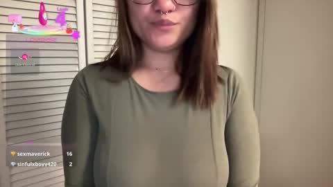 Miss Girly online show from 11-13-25, 08:35