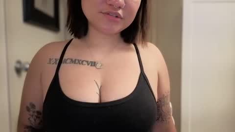 Miss Girly online show from 04-17-26, 09:12