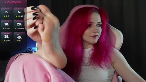 Snapshot of ooliviaa chatting on 11-12-25, 01:44 Hannah online show from 11-12-25, 01:44