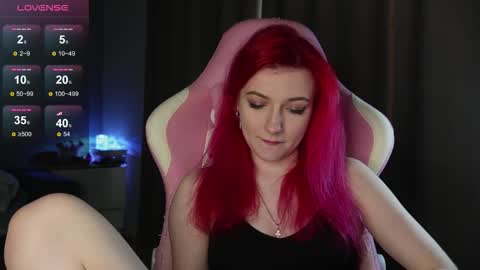 Snapshot of ooliviaa chatting on 11-25-25, 12:16 Hannah online show from 11-25-25, 12:16