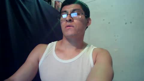 Snapshot of oomaurooo chatting on 06-26-26, 07:35 oomaurooo online show from 06-26-26, 07:35