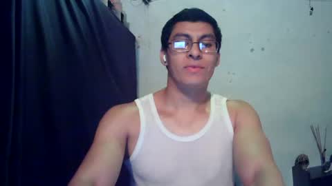 Snapshot of oomaurooo chatting on 07-11-26, 08:06 oomaurooo online show from 07-11-26, 08:06
