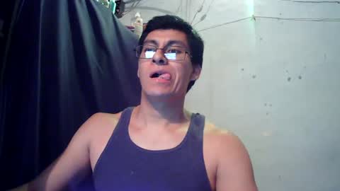 Snapshot of oomaurooo chatting on 07-28-26, 08:10 oomaurooo online show from 07-28-26, 08:10