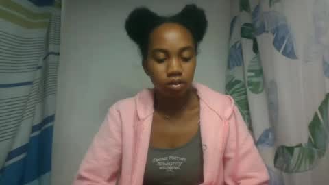 Snapshot of oooorazanamalala chatting on 06-18-26, 10:03 oooorazanamalala online show from 06-18-26, 10:03