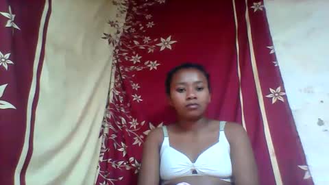 Snapshot of oooozafiette chatting on 05-23-26, 06:23 oooozafiette online show from 05-23-26, 06:23