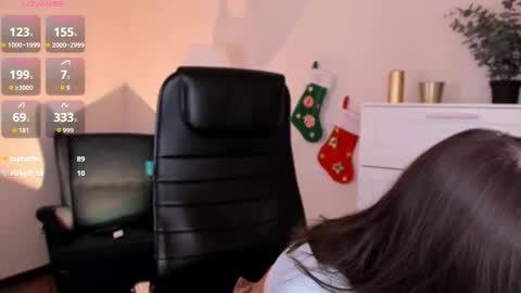  Chloe  follow me  online show from 01-11-26, 02:44